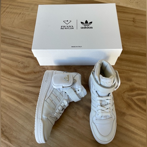 PRADA X ADIDAS - Picture 2 of 6